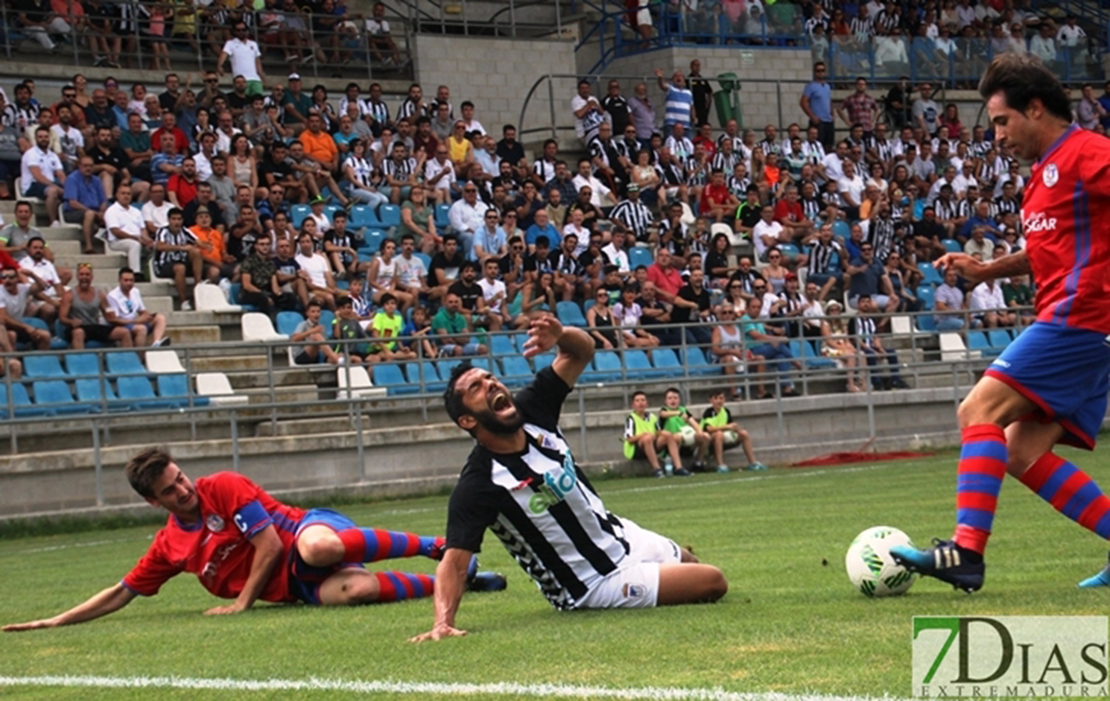 El CD. Badajoz deja vivo al Calahorra