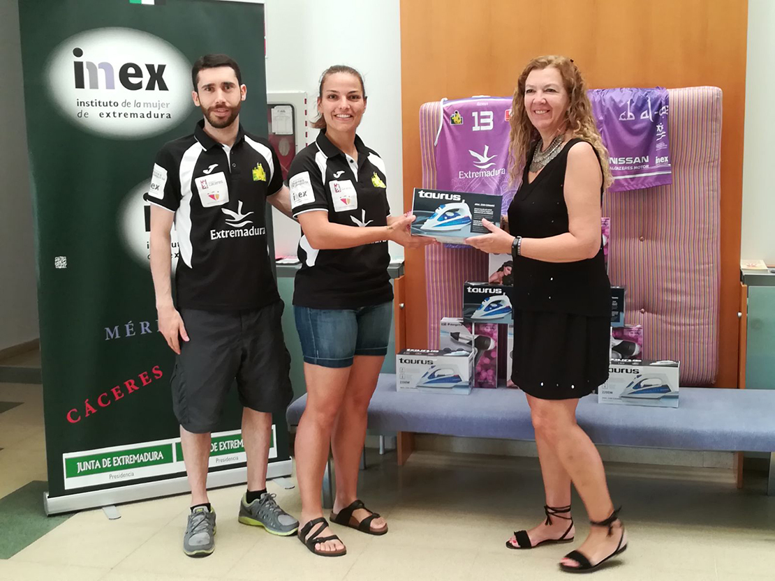 El Al – Qázeres se solidariza con la Casa de la Mujer