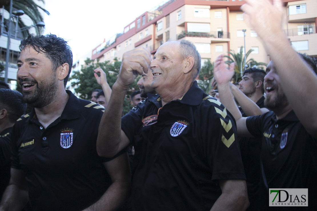 Imágenes del Club Deportivo Badajoz en la fuente