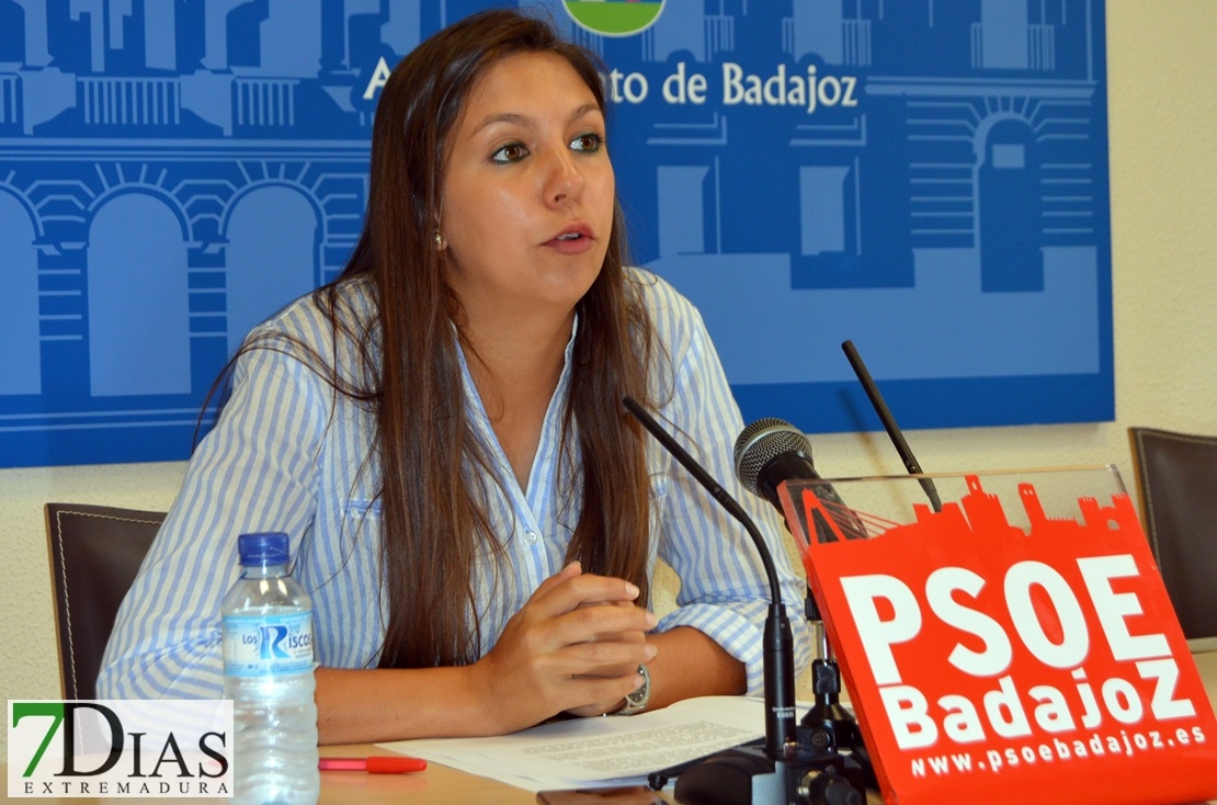 El PSOE denuncia una vez más la &quot;dejadez&quot; en los poblados