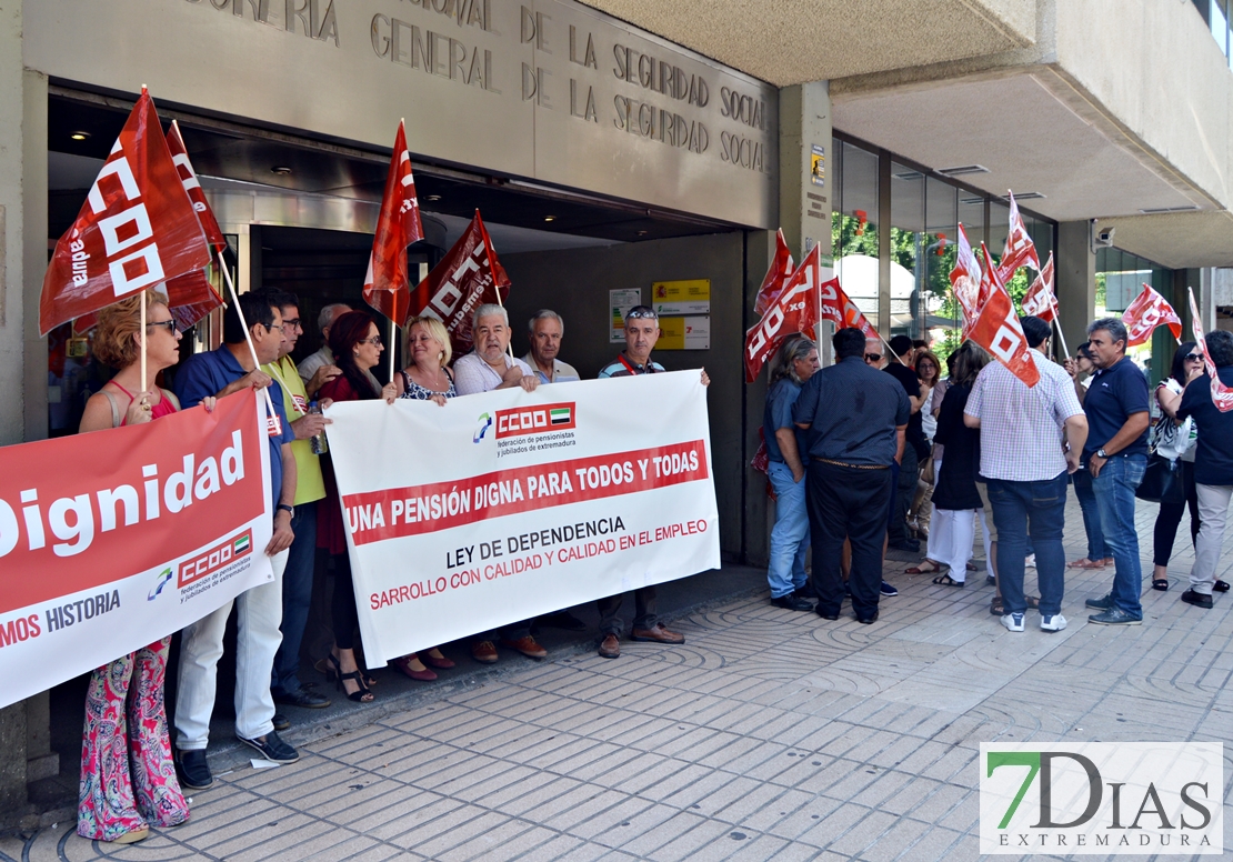 Concentración en Badajoz por la sostenibilidad de las pensiones