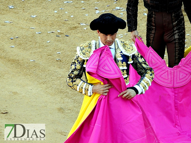 Imágenes de la primera corrida de toros de la Feria de San Juan en Badajoz