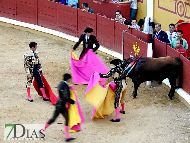 Imágenes de la primera corrida de toros de la Feria de San Juan en Badajoz