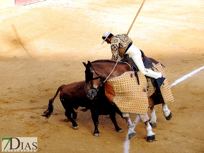 Imágenes de la segunda corrida de toros de la Feria de San Juan en Badajoz