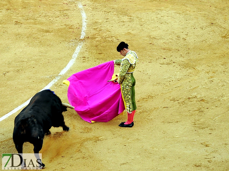 Imágenes de la segunda corrida de toros de la Feria de San Juan en Badajoz