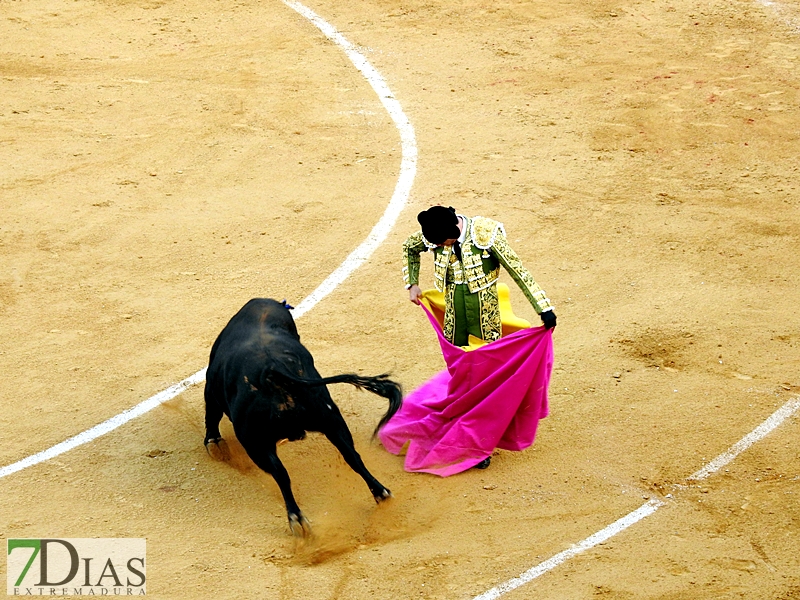 Imágenes de la segunda corrida de toros de la Feria de San Juan en Badajoz