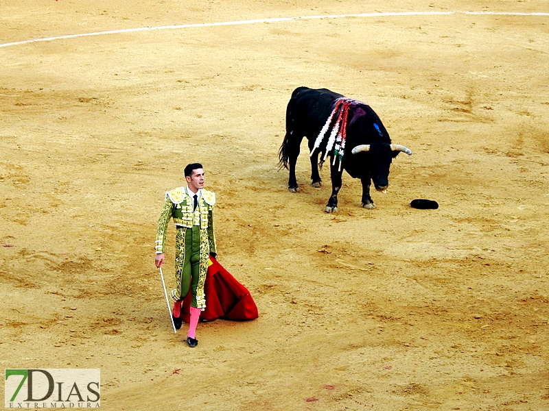 Imágenes de la segunda corrida de toros de la Feria de San Juan en Badajoz