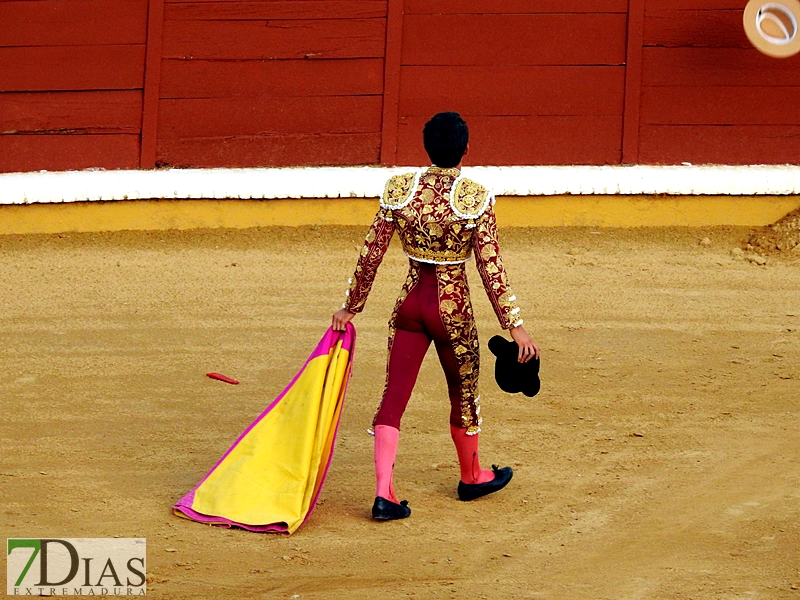 Imágenes de la segunda corrida de toros de la Feria de San Juan en Badajoz