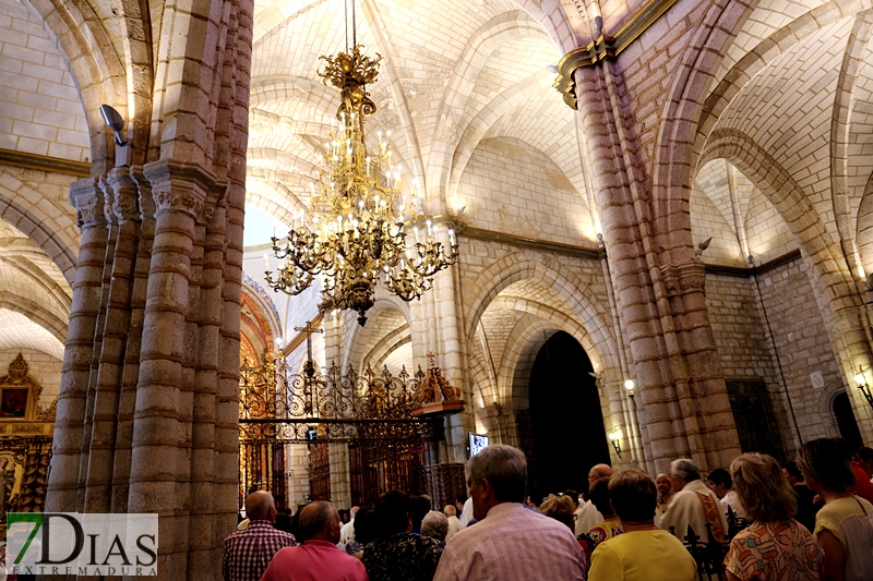 Imágenes de la misa solemne en honor al patrón de Badajoz