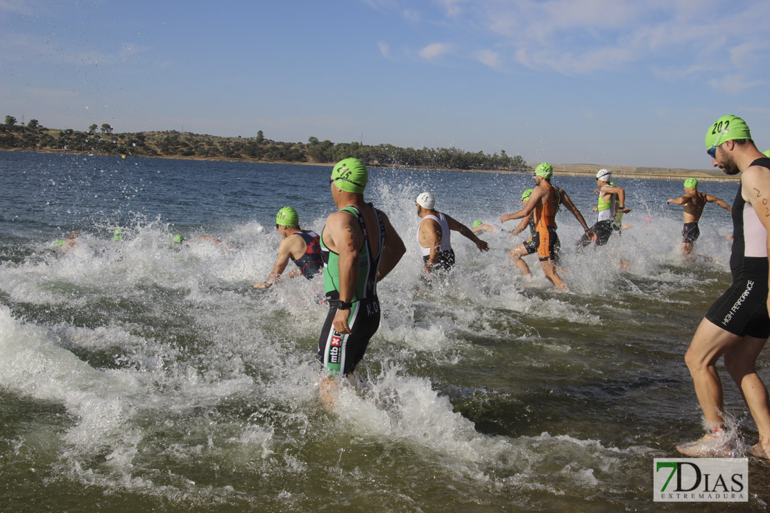 Imágenes del V Triatlón Cross de Orellana la Vieja