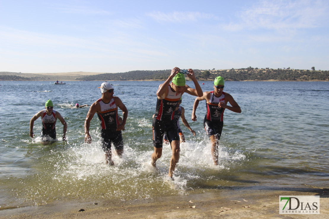 Imágenes del V Triatlón Cross de Orellana la Vieja