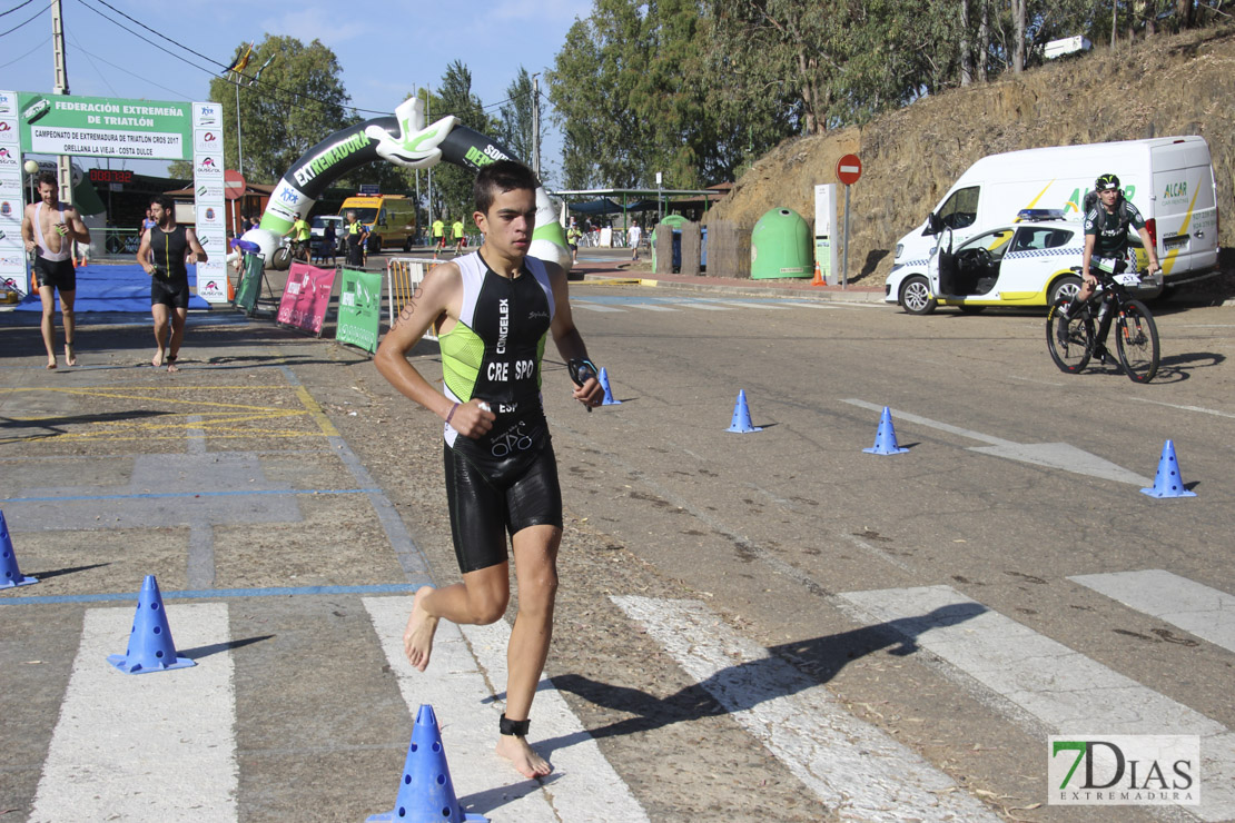 Imágenes del V Triatlón Cross de Orellana la Vieja