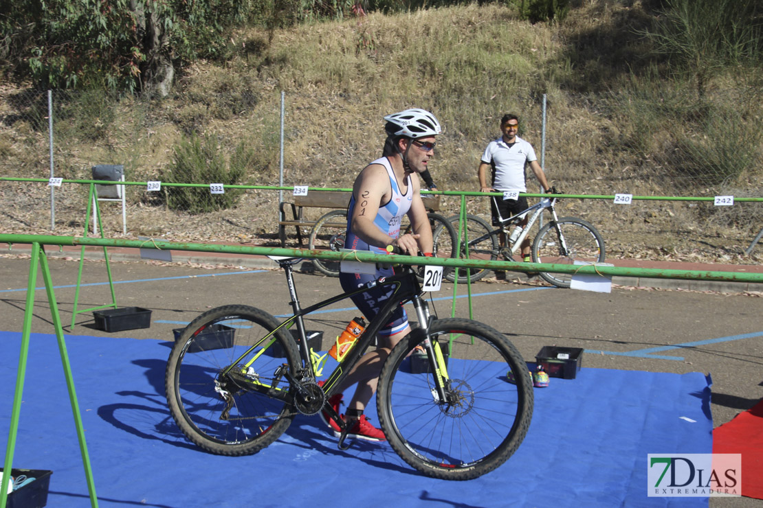 Imágenes del V Triatlón Cross de Orellana la Vieja