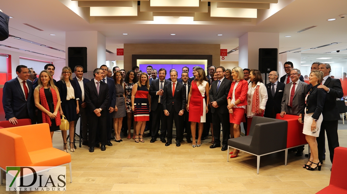 El Santander estrena la nueva imagen de su oficina central