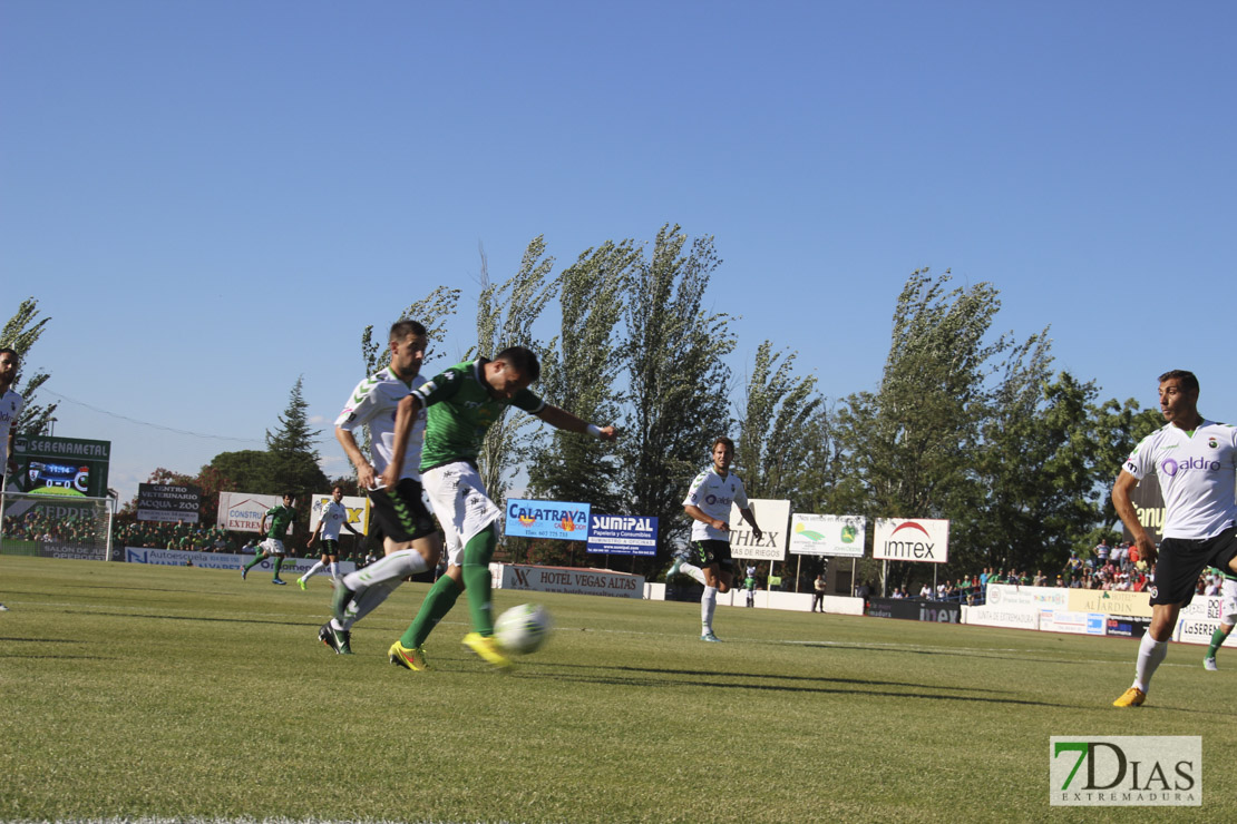 Imágenes del Villanovense - Racing de Santander