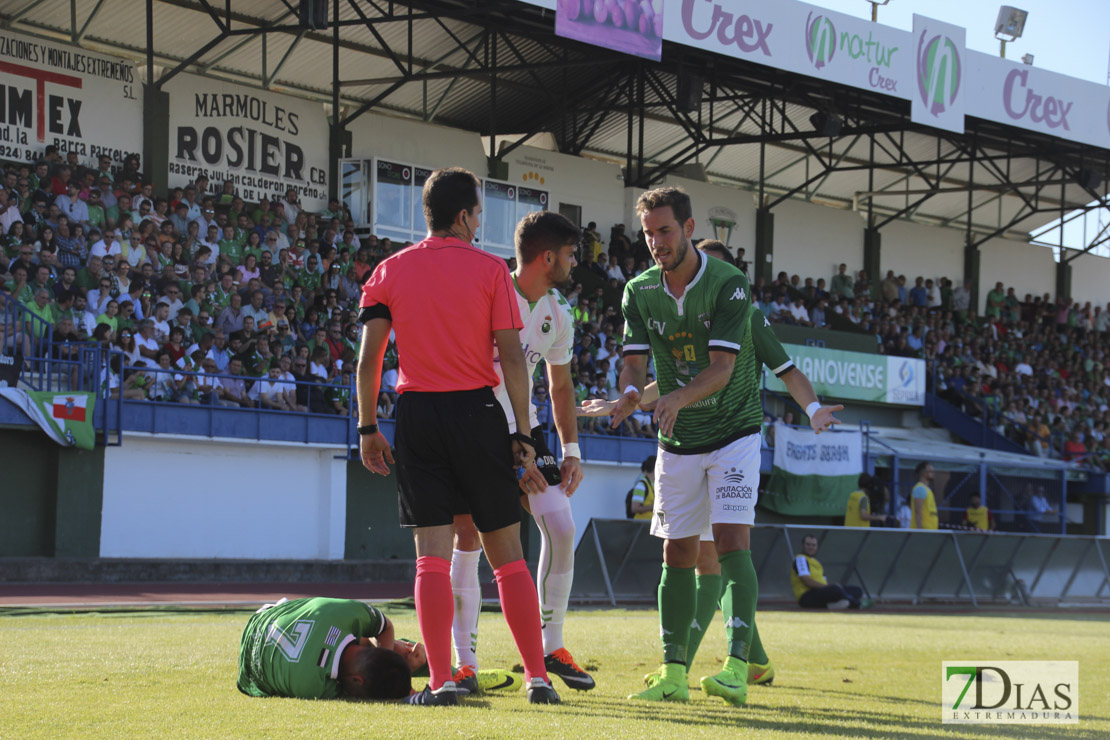 Imágenes del Villanovense - Racing de Santander