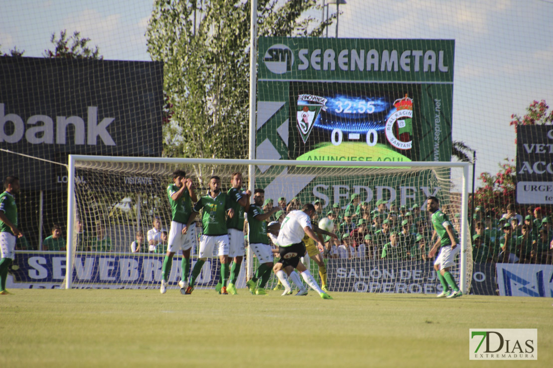Imágenes del Villanovense - Racing de Santander