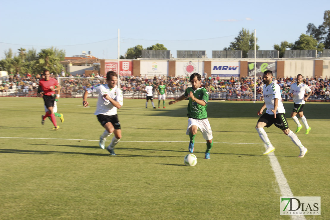 Imágenes del Villanovense - Racing de Santander
