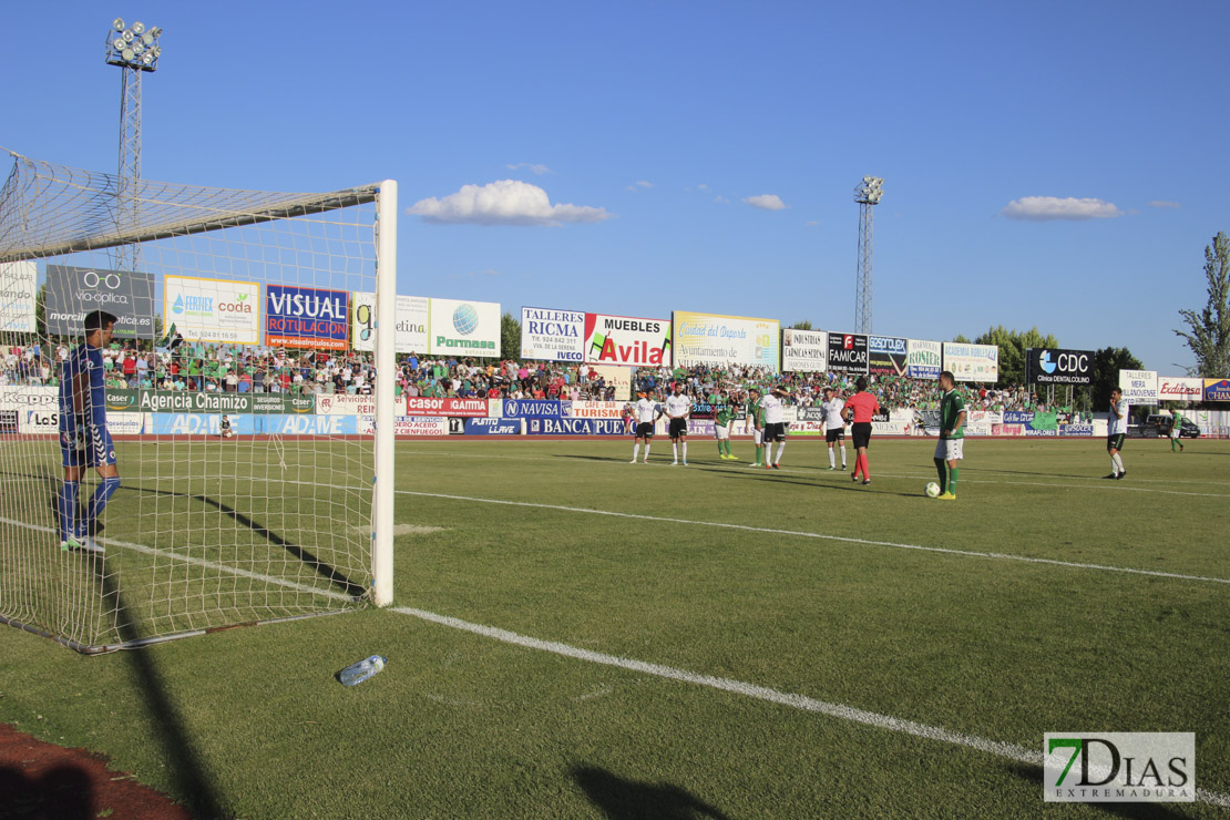 Imágenes del Villanovense - Racing de Santander