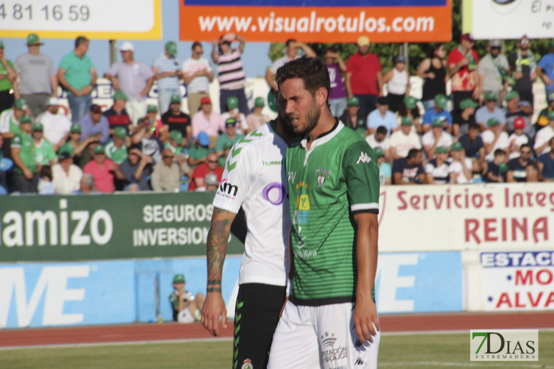Imágenes del Villanovense - Racing de Santander