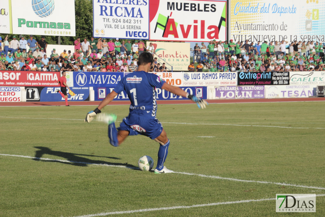 Imágenes del Villanovense - Racing de Santander