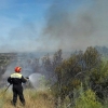 Los bomberos extinguen un incendio declarado en Los Ibores (Cáceres)