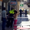 Un hombre se precipita de un segundo piso en Badajoz