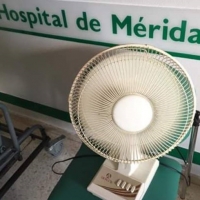La primera planta del Hospital de Mérida se queda sin aire acondicionado