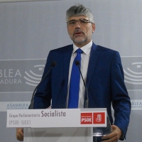 PSOE señala que el discurso de Vara atiende al compromiso de la Junta