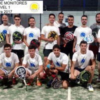 Arranca el primer curso de monitor de pádel Nivel 1 en Extremadura