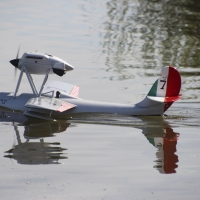 Imágenes de la exhibición de hidroaviones en Badajoz