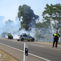 Arde una finca en la Urbanización Campomanes de Badajoz