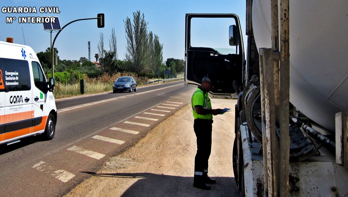 Inventa un accidente para eludir una infracción de tráfico