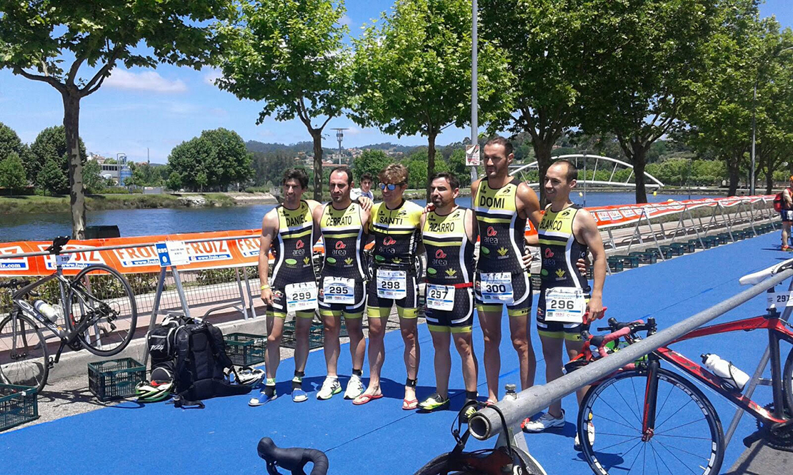 La extremeña María Rico campeona de España de Triatlón con su club