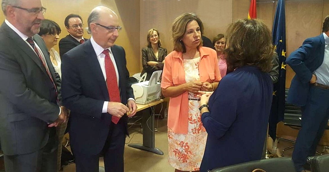 Extremadura se abstiene en el nuevo reparto del déficit 2018 - 2020