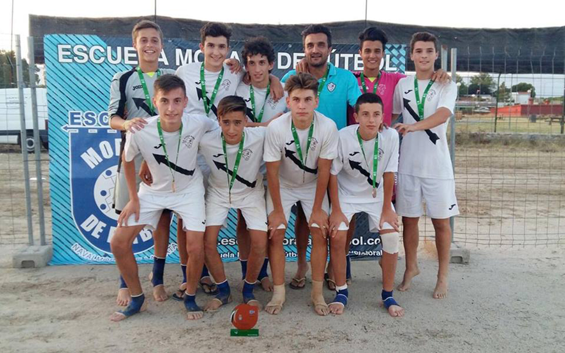 Flecha Negra y Playa Cáceres campeones de Extremadura de Fútbol Playa