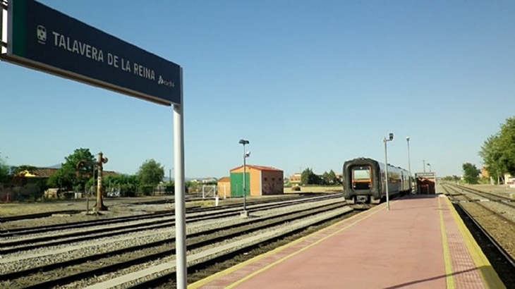 El tren Badajoz-Madrid arrolla a una mujer en Talavera de la Reina