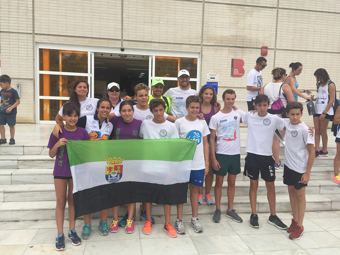 La extremeña Paula Delgado doble subcampeona de España de natación
