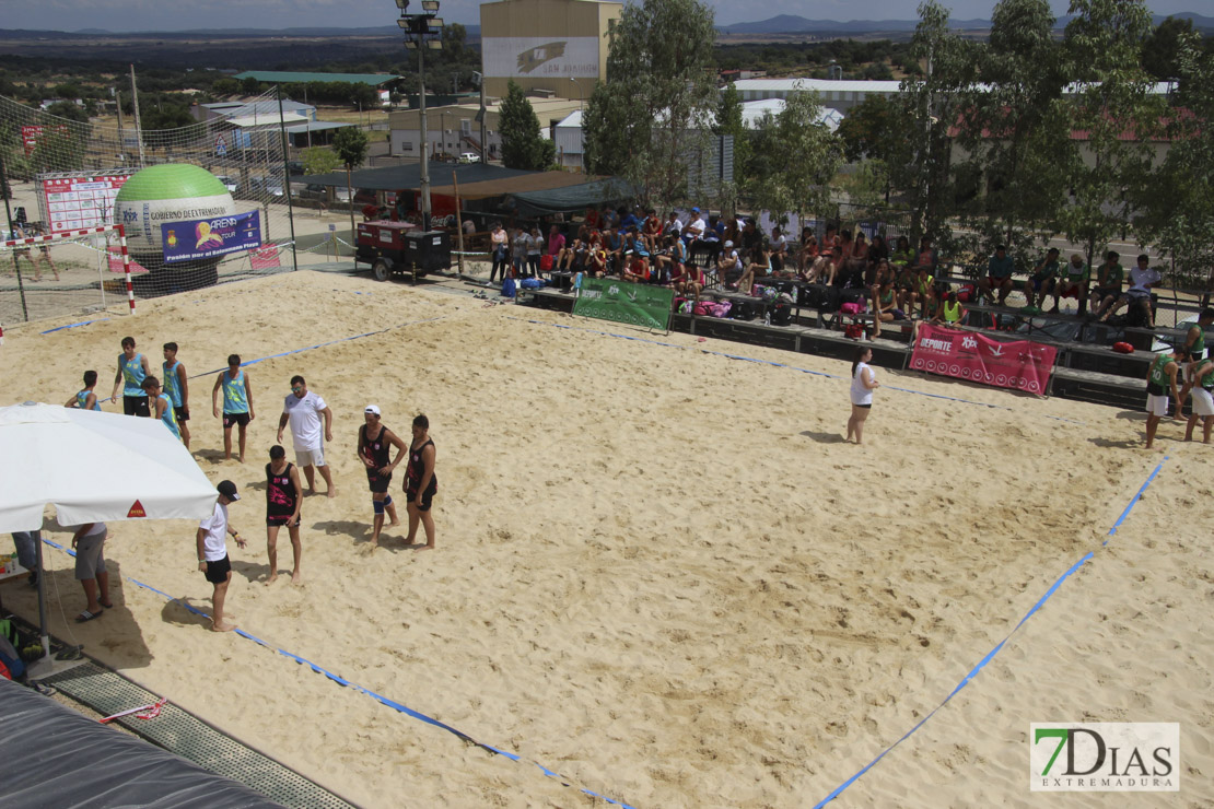 Da comienzo el V Open de Balonmano Playa en Alburquerque