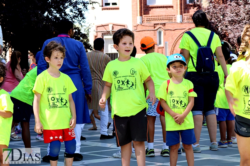 Los pequeños de la casa disfrutan de los juegos tradicionales en San Francisco