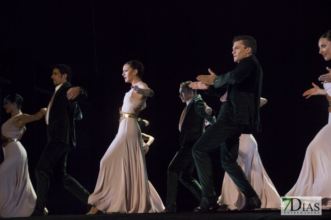 Imágenes del espectáculo del Ballet Nacional en el Festival de Fado y Flamenco de Badajoz