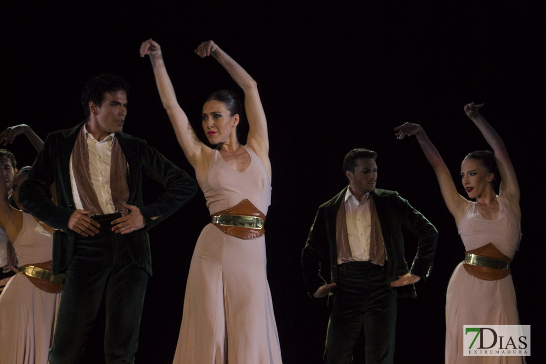 Imágenes del espectáculo del Ballet Nacional en el Festival de Fado y Flamenco de Badajoz