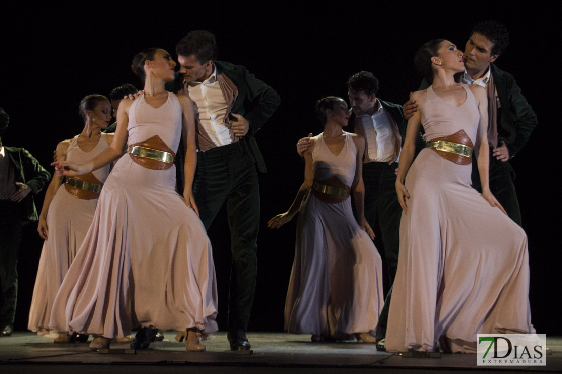 Imágenes del espectáculo del Ballet Nacional en el Festival de Fado y Flamenco de Badajoz