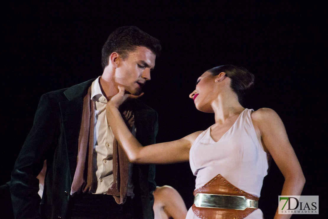 Imágenes del espectáculo del Ballet Nacional en el Festival de Fado y Flamenco de Badajoz