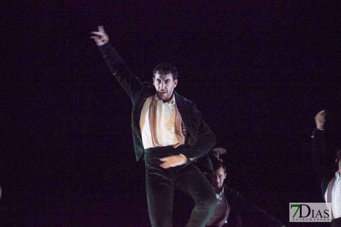 Imágenes del espectáculo del Ballet Nacional en el Festival de Fado y Flamenco de Badajoz