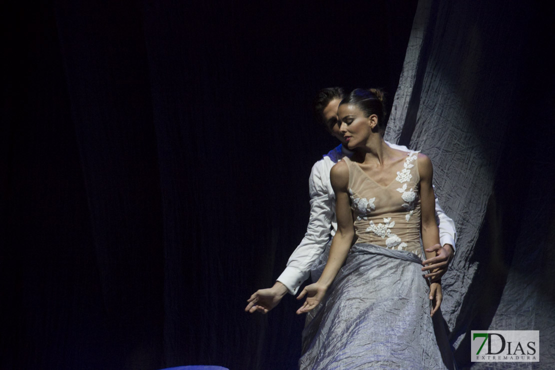 Imágenes del espectáculo del Ballet Nacional en el Festival de Fado y Flamenco de Badajoz