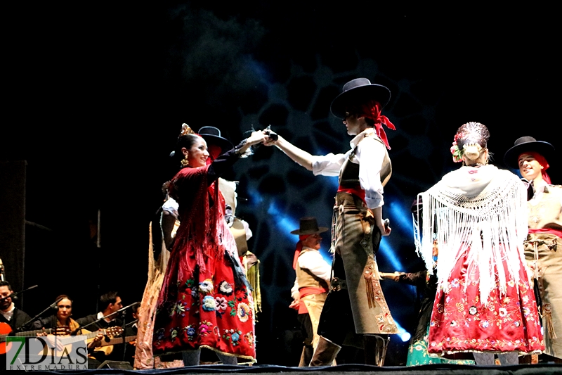 Badajoz, Bolivia y Chipre abren la 38º edición del Festival Folclórico
