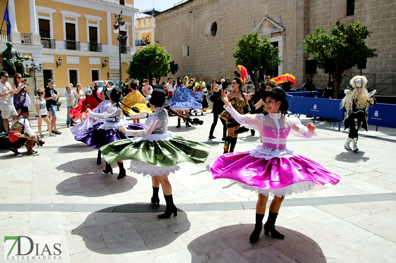 Acogida institucional a los países del Festival Folclórico