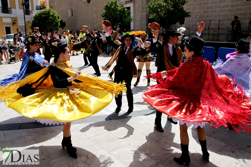 Acogida institucional a los países del Festival Folclórico