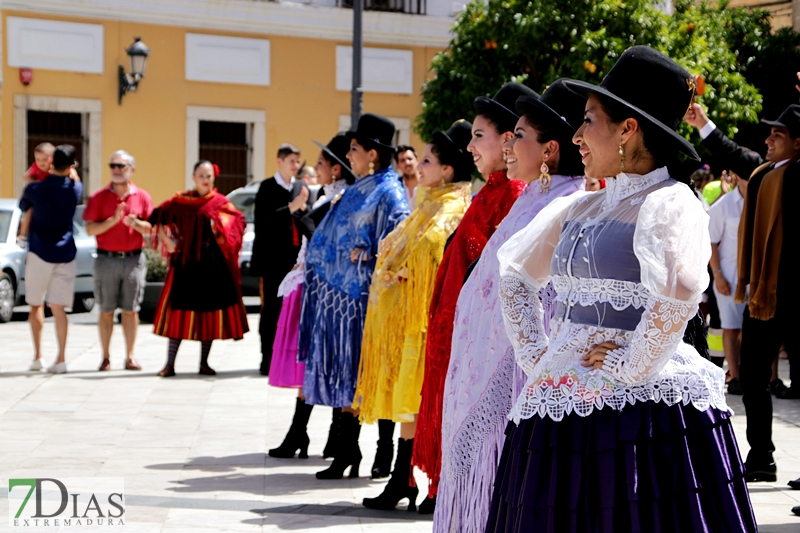 Acogida institucional a los países del Festival Folclórico